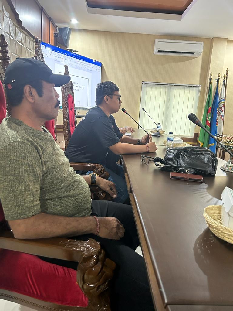 RAPAT KOORDINASI KETUA STT SE-DESA MENGWITANI BERSAMA BAPAK PERBEKEL (I NYOMAN SUARDANA) TENTANG PENGAJUAN PERMOHONAN PROPOSAL OGOH - OGOH